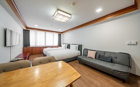 Koreana Hotel